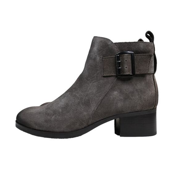 Clarks Womens 10 Mila Charm Suede Bootie in Taupe Gray Suede NEW - Picture 5 of 11
